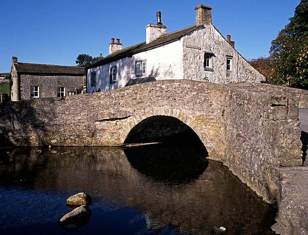 istock Packhorse bridge, Malham, England. 154969617