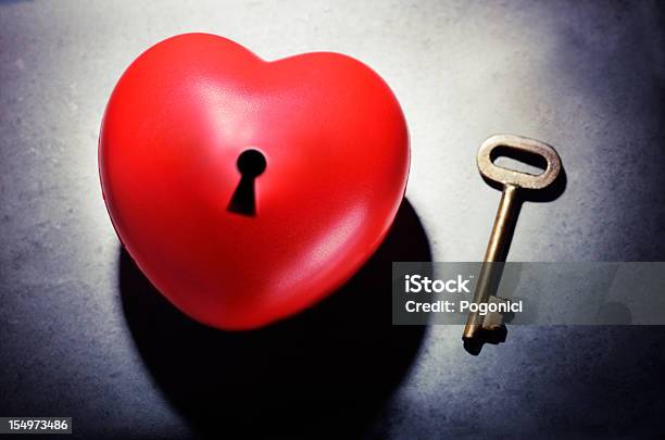 Love Stockfoto und mehr Bilder von Herzform - Herzform, Schlüsselloch, Abgeschiedenheit