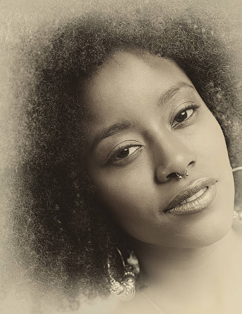 istock Woman Vintage Style 155007093