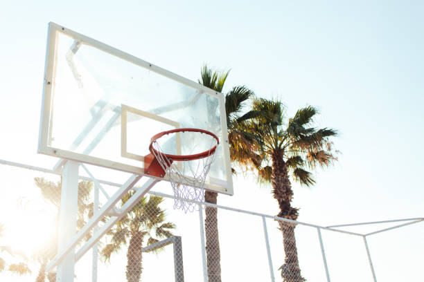 istock basketball near the beach 1550115608
