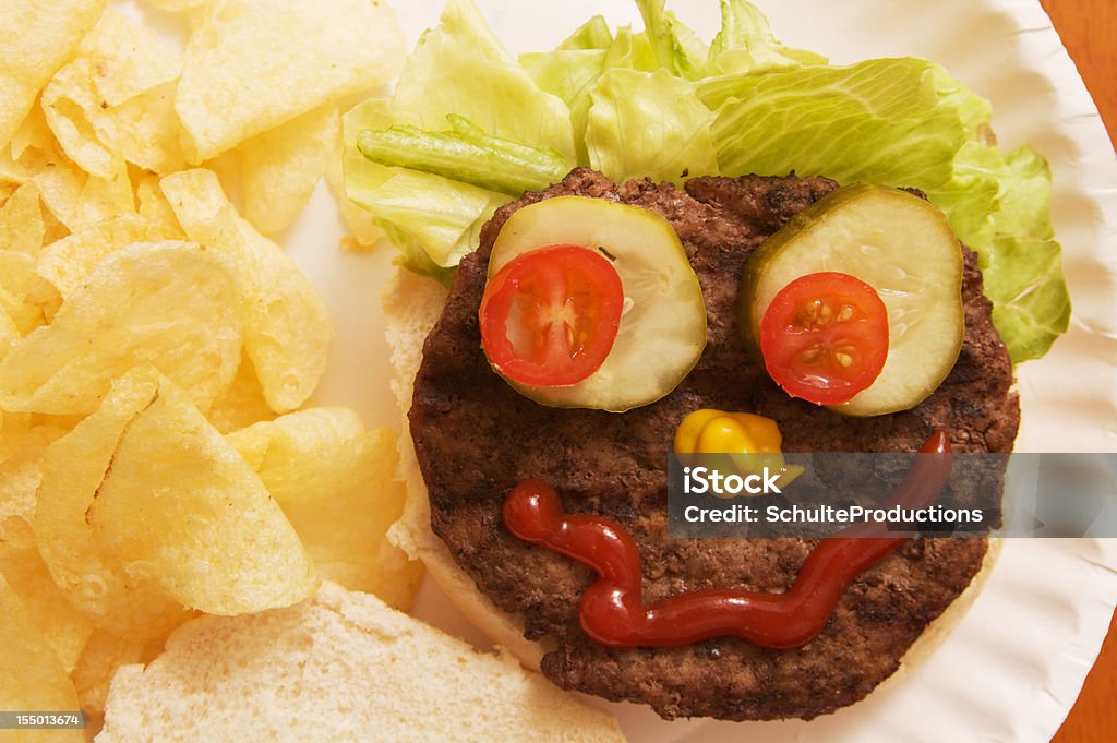 Hamburger con un divertido cara - Foto de stock de Humor libre de derechos