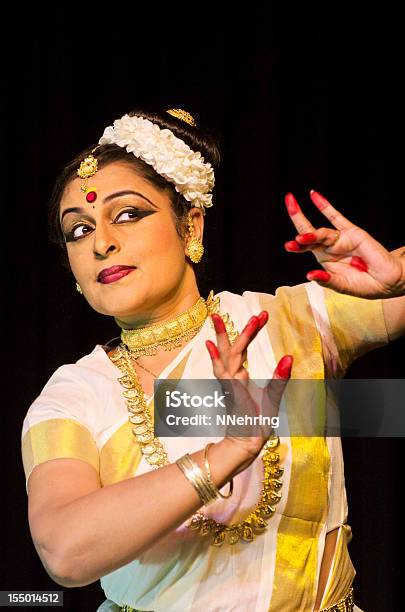 Mohiniyattam Dancer Stock Photo - Download Image Now - Culture of India,  Dancing, Indian Ethnicity - iStock
