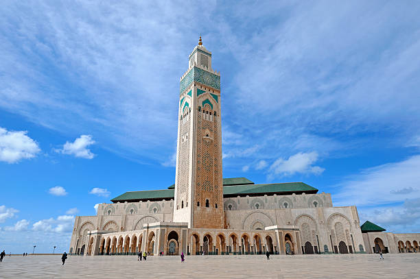 мечеть хасана ii в касабланке «landmark» - casablanca стоковые фото и изображения