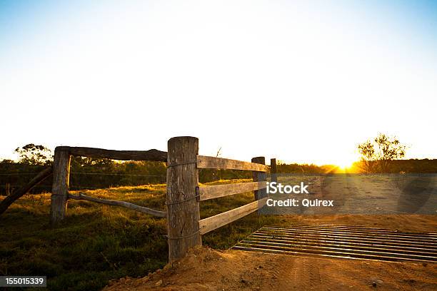 Porta Rustico Fattoria Australiano - Fotografie stock e altre immagini di Queensland - Queensland, Scena rurale, Siccità