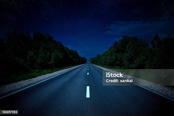 País Estrada Na Noite - Fotografias de stock e mais imagens de Noite - Noite, Estrada, Estrada principal