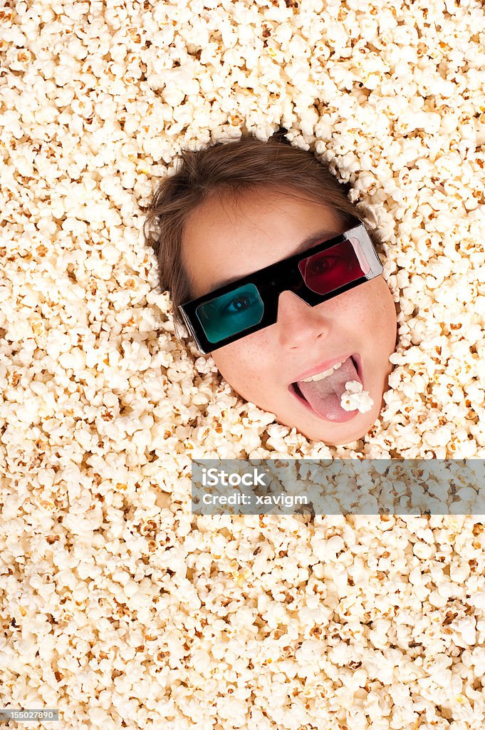 Mädchen begraben in popcorn - Lizenzfrei 3D-Brille Stock-Foto