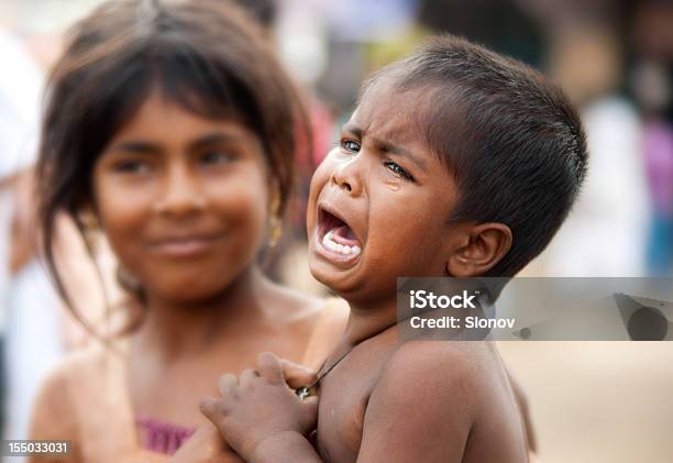 Llorar Bebé Foto de stock y más banco de imágenes de Cultura hindú - Cultura hindú, Hindú, India