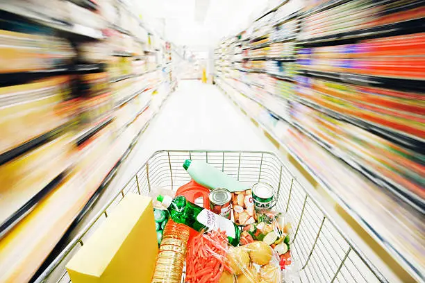Photo of Shopping on the run! Speed seriously blurs supermarket shelves