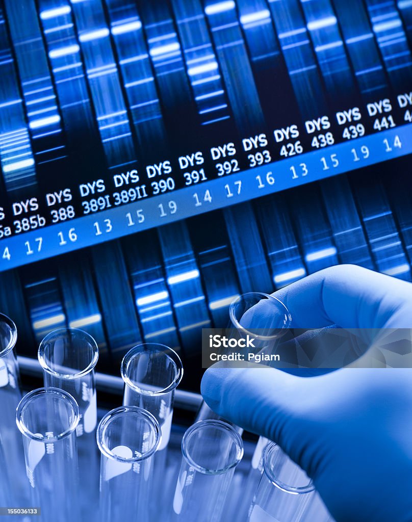 Genetische Forschung im Labor - Lizenzfrei DNA-Test Stock-Foto