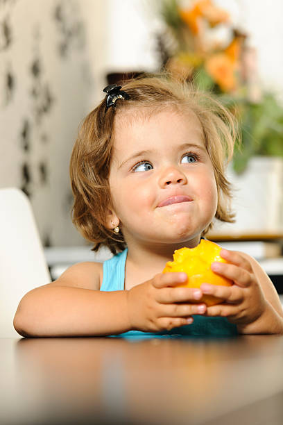 istock little girl wating 155067501