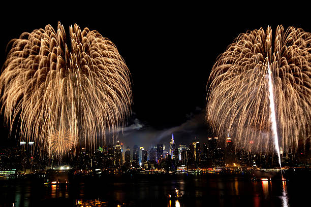 New York City Syncronized Fireworks  new years eve new york stock pictures, royalty-free photos & images