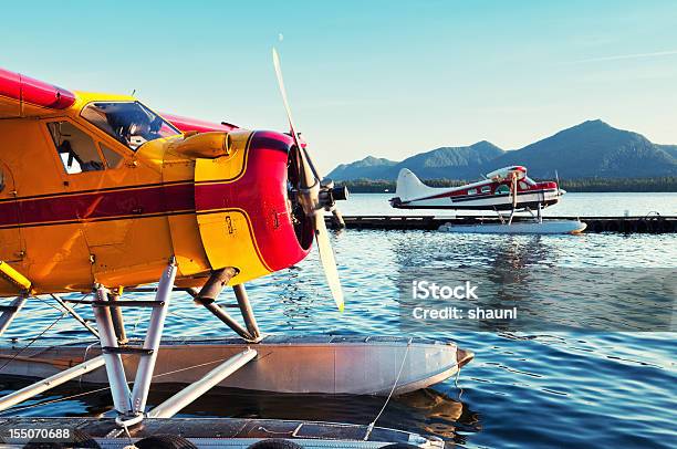 水上飛行機のドック - ケチカンのストックフォトや画像を多数ご用意 - ケチカン, アラスカ, 水上飛行機