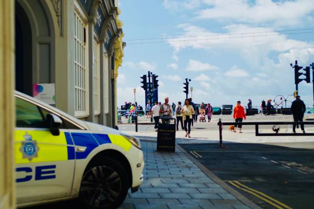 cierre policial por un gran incendio en el hotel royal albion en brighton. - uk fire department fire engine team fotografías e imágenes de stock