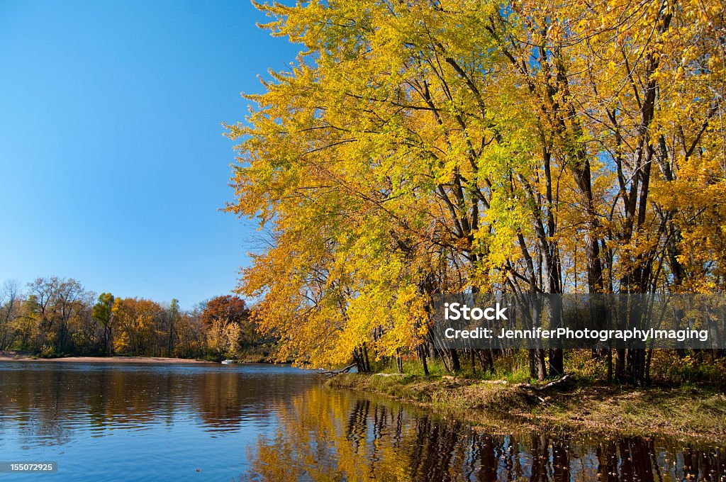 Automne sur la Rivière Sainte-Croix - Photo de Fleuve et rivière libre de droits