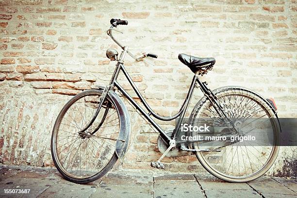 자전거 피사의 Against 벽면 이탈리어어 Street 0명에 대한 스톡 사진 및 기타 이미지 - 0명, 1960-1969 년, 1970-1979 년