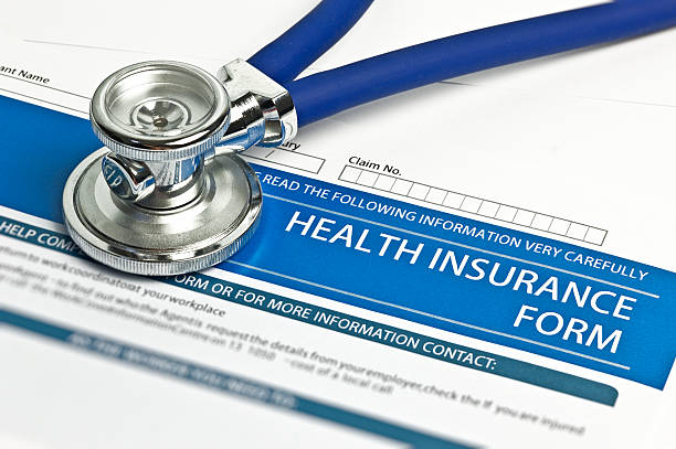 formulario de seguros de salud - formulario de reclamación fotos fotografías e imágenes de stock