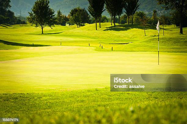 Foto de Campo De Golfe No Campo De Golfe De Locarno Suíça e mais fotos de stock de Campo de Golfe - Campo de Golfe, Tentar marcar - Esporte, Ajardinado