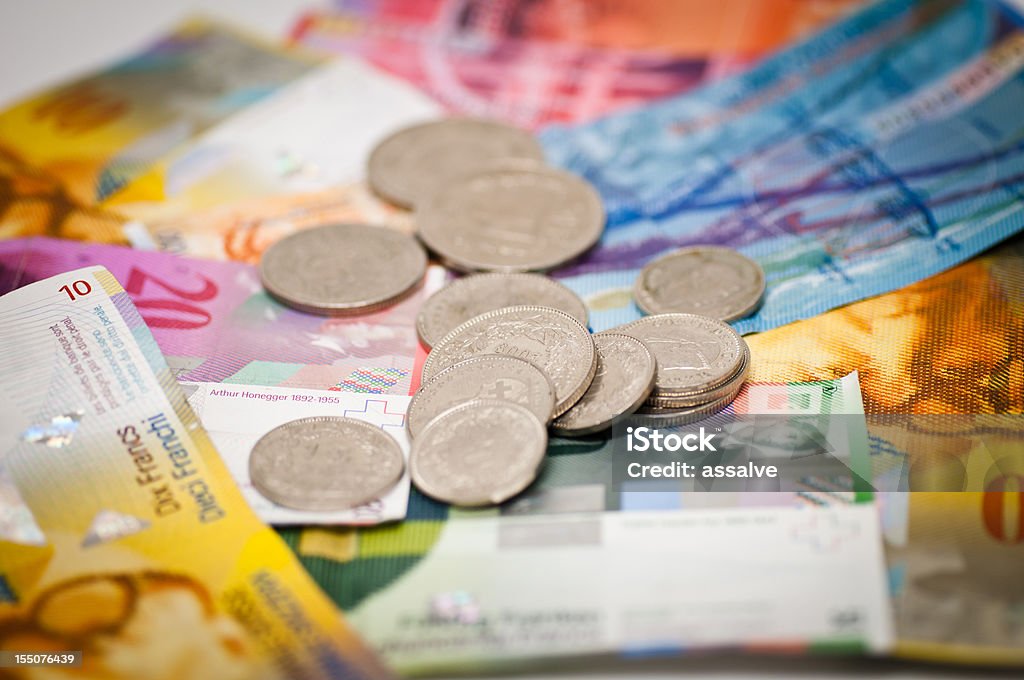franc suisse monnaie - Photo de Billet de francs suisses libre de droits