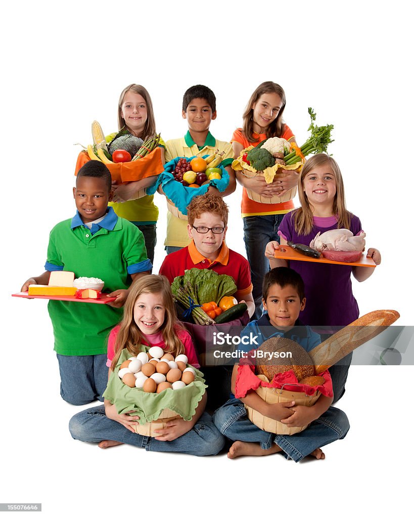 Здоровое питание: Различные группы детей продовольственной корзины фруктов и овощей - Стоковые фото Пищевая пирамида роялти-фри