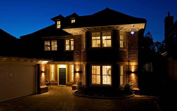 istock beautiful new house at night 155099604