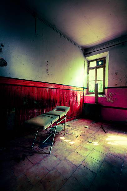 istock Abandoned examination room 155099922