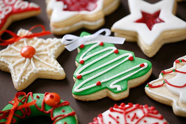 рождественское печенье - holiday cookies стоковые фото и изображения