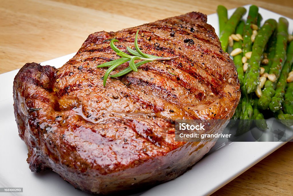 Big Costata di manzo Bistecca di manzo - Foto stock royalty-free di Bistecca di manzo