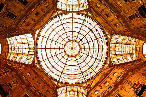 istock Galleria Vittorio Emanuele II In Milan 155100309