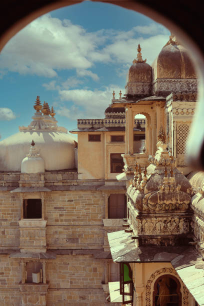 palácio da cidade no estado de rajasthan - rajasthan india fort architecture - fotografias e filmes do acervo
