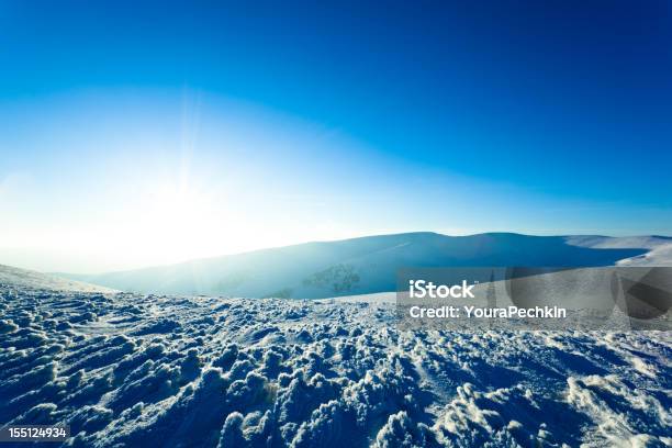 Polar Sunshine - zdjęcia stockowe i więcej obrazów Przesilenie zimowe - Przesilenie zimowe, Alpinizm, Alpy