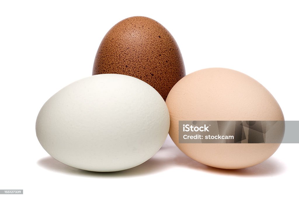 Mix de ovos no fundo branco - Foto de stock de Ovo royalty-free