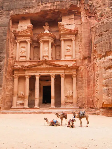 Photo of Treasury building, Petra, Jordan