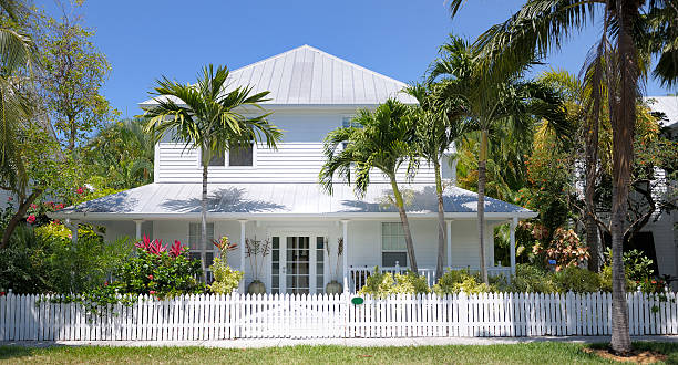 residência na cidade em key west florida usa - key west imagens e fotografias de stock