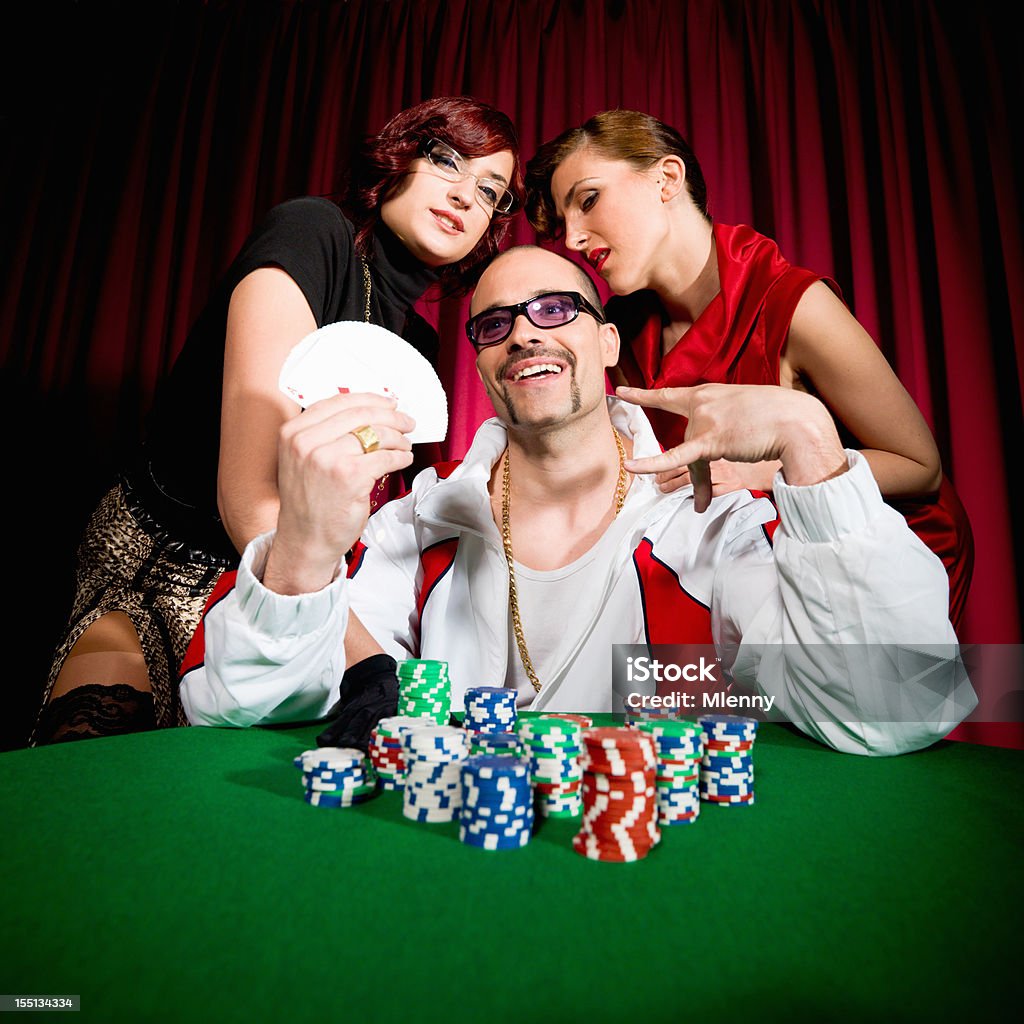 Lucky ギャンブラーに輝くポーカーゲーム - カジノのロイヤリティフリーストックフォト