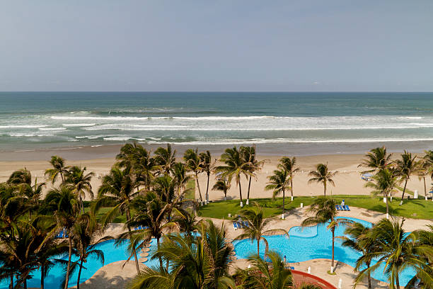 istock Acapulco Open Sea Beach Resort 155137198