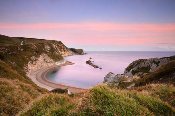 istock Man Of War Bay Sunrise 155137631