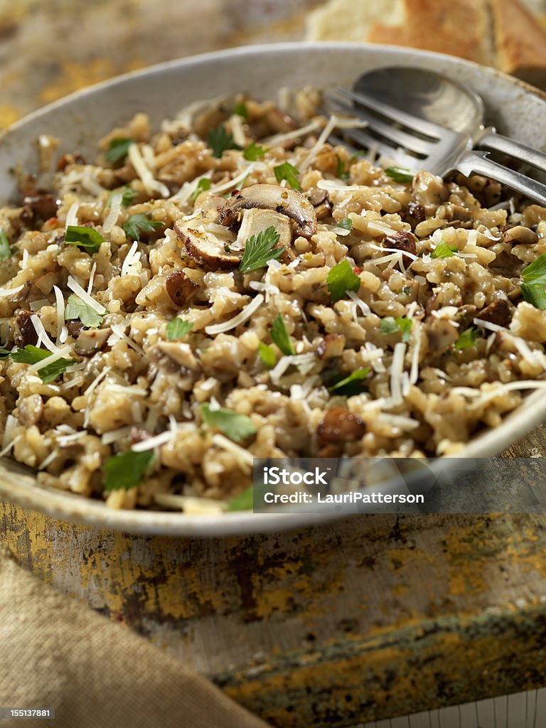 Risotto con funghi - Foto stock royalty-free di Fungo commestibile