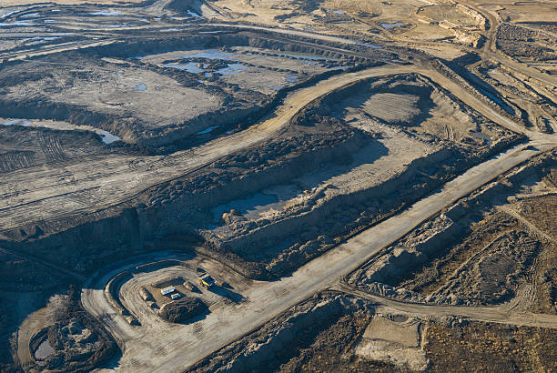 oilsands - fort mcmurray fotografías e imágenes de stock