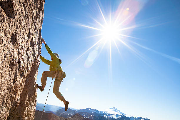 alpinismo en la patagonia - risk leadership climbing bariloche fotografías e imágenes de stock