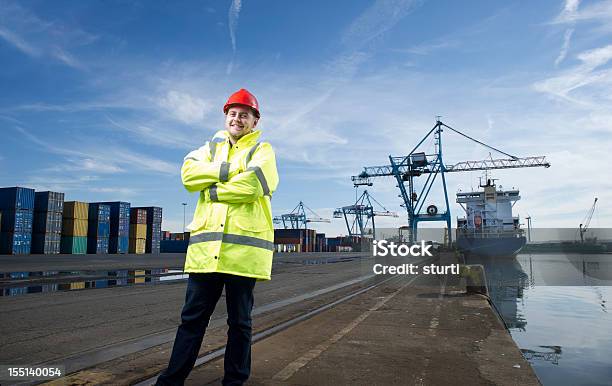 港湾労働者 - 造船所の労働者のストックフォトや画像を多数ご用意 - 造船所の労働者, 物品税, 笑顔