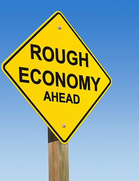 istock Rough Economy Ahead Yield Sign 155141879
