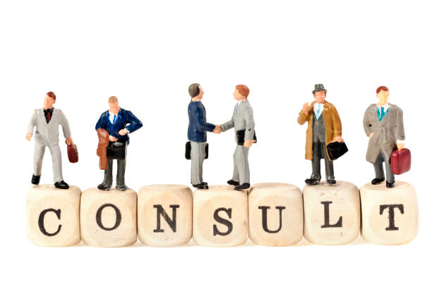 istock consult b2b Business People abstract 155144330