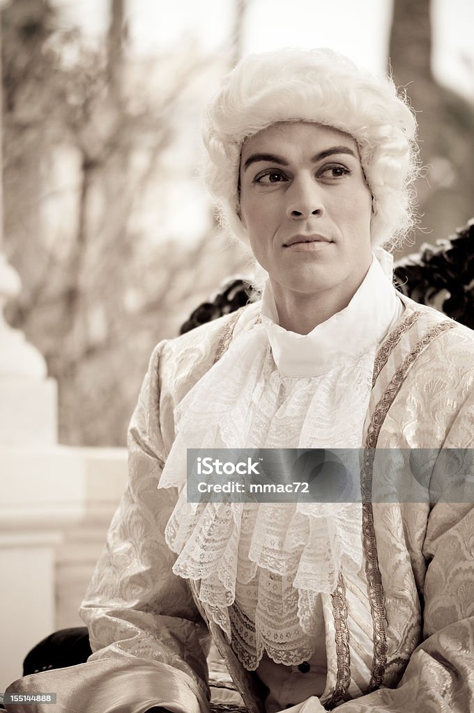 あるハンサムな男性の旧フランスの衣装 - 18世紀のスタイルのロイヤリティフリーストックフォト