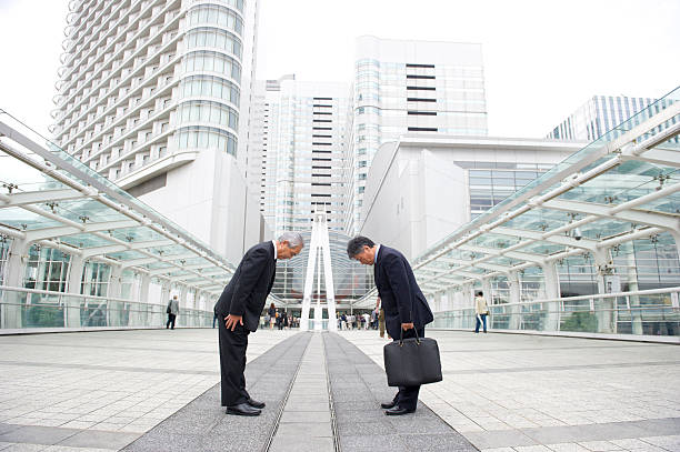 negócios asiático - respect japan business togetherness imagens e fotografias de stock