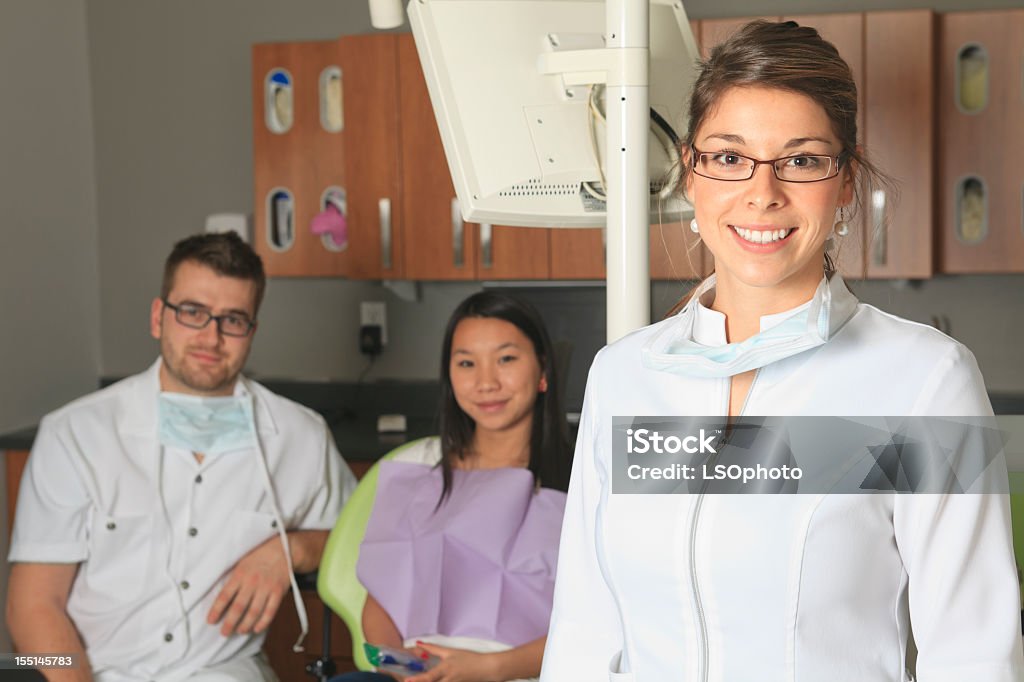 Der Zahnarzt-professionelle Frau - Lizenzfrei Arbeit und Beschäftigung Stock-Foto