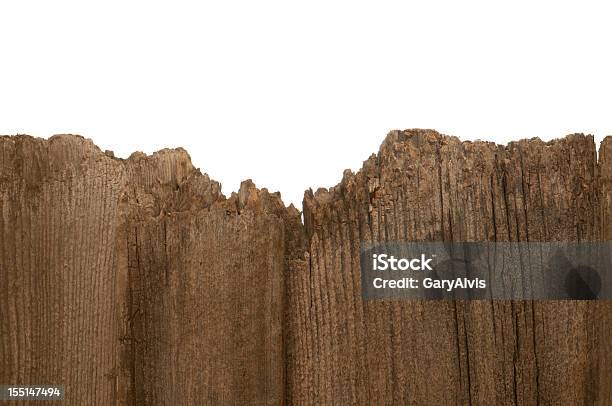 Бесшовные Выветрившийся Barnwood Кромки Изолированные На Белом — стоковые фотографии и другие картинки Дерево - материал