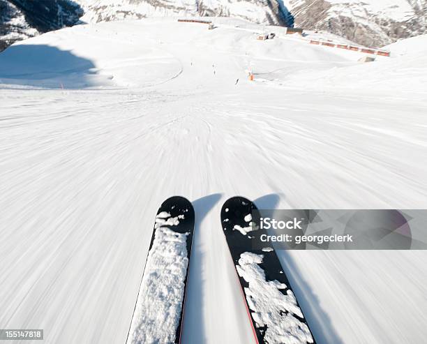 Ski Exhiliration Foto de stock y más banco de imágenes de Esquí - Deporte - Esquí - Deporte, Esquí - Artículo deportivo, Carrera