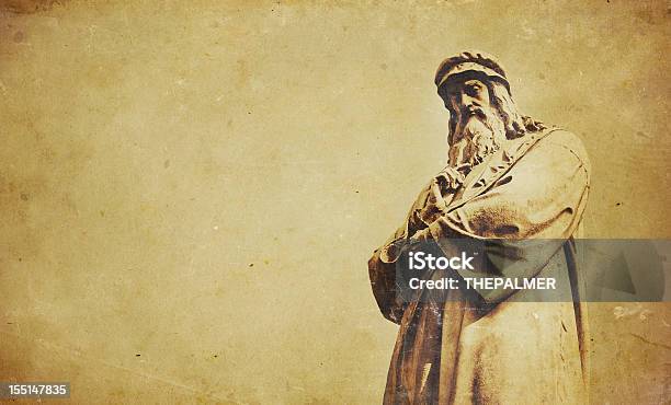 Statue Of Da Vinci Stock Photo - Download Image Now - Leonardo Da Vinci, Statue, Fashion