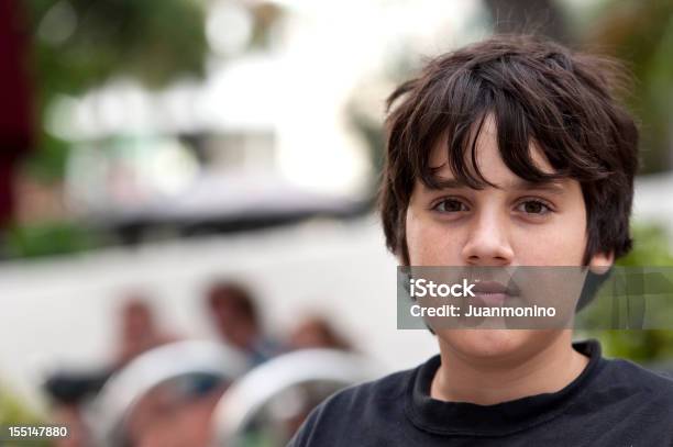 Trece Años Viejo Niño Foto de stock y más banco de imágenes de 12-13 años - 12-13 años, Chicos adolescentes, Niños