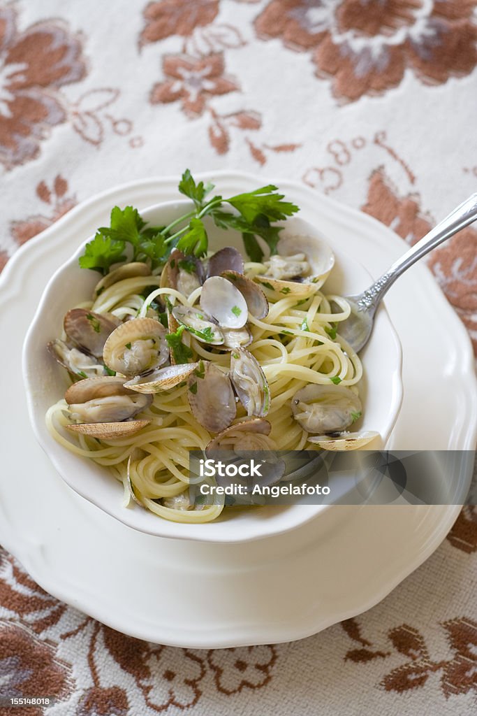 Spaghetti con almejas - Foto de stock de Almeja - Marisco libre de derechos